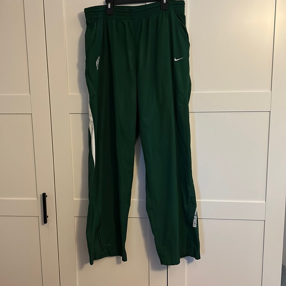 COPY - Mens Nike Michigan State Spartans warm up pants XL